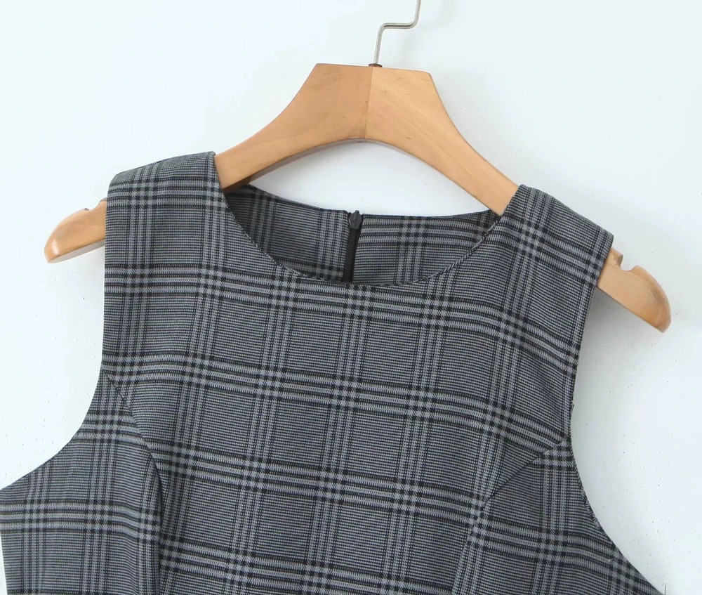 ZARA Sleeveless Pleated Bodycon Dress